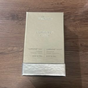 SkinMedica Lumivive System NWT